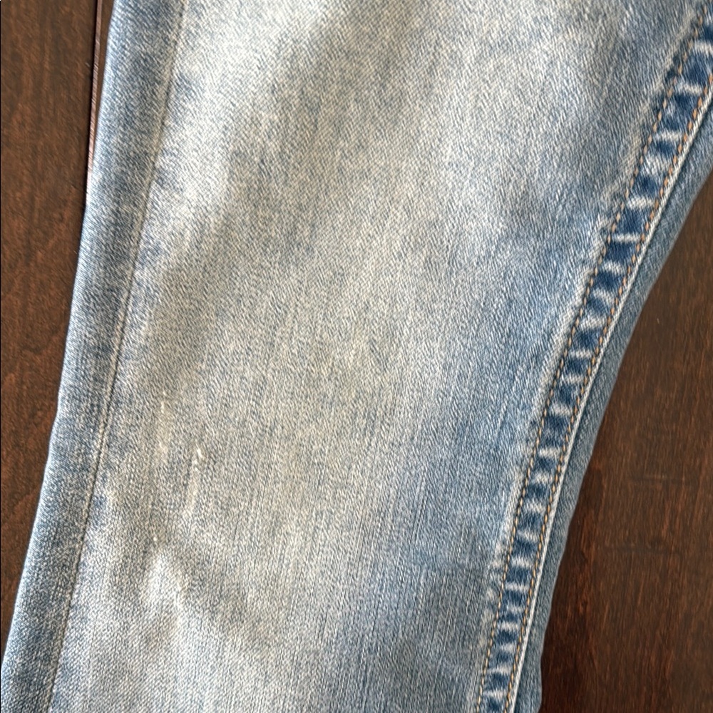 Colin’s Jeanswear Flare Rita Classic Light Blue Distressed Jeans - Picture 3 of 15